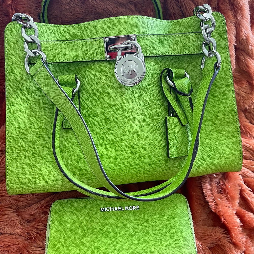 MICHAEL KORS COLLECTION